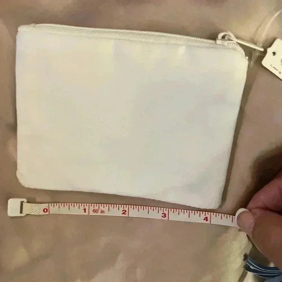 BEADED BRIDE POUCH NWT - Picture 5 of 6